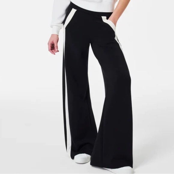 SPANX Pants - Spanx AirEssentials Striped Track Pant XS Black White Wide Leg Petite Length